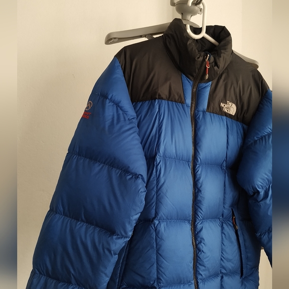 The North Face Summit Series Nuptse 800 Medium - Picture 10 of 16